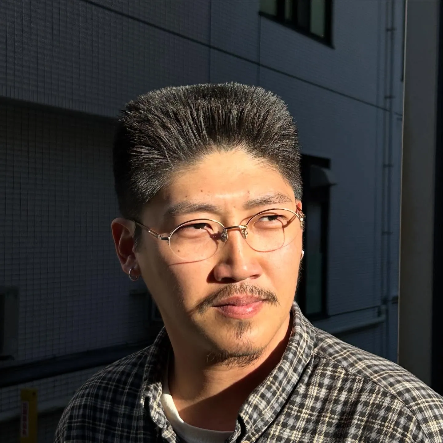 ここらで一丁、角刈りなんてのはいかがでしょう?